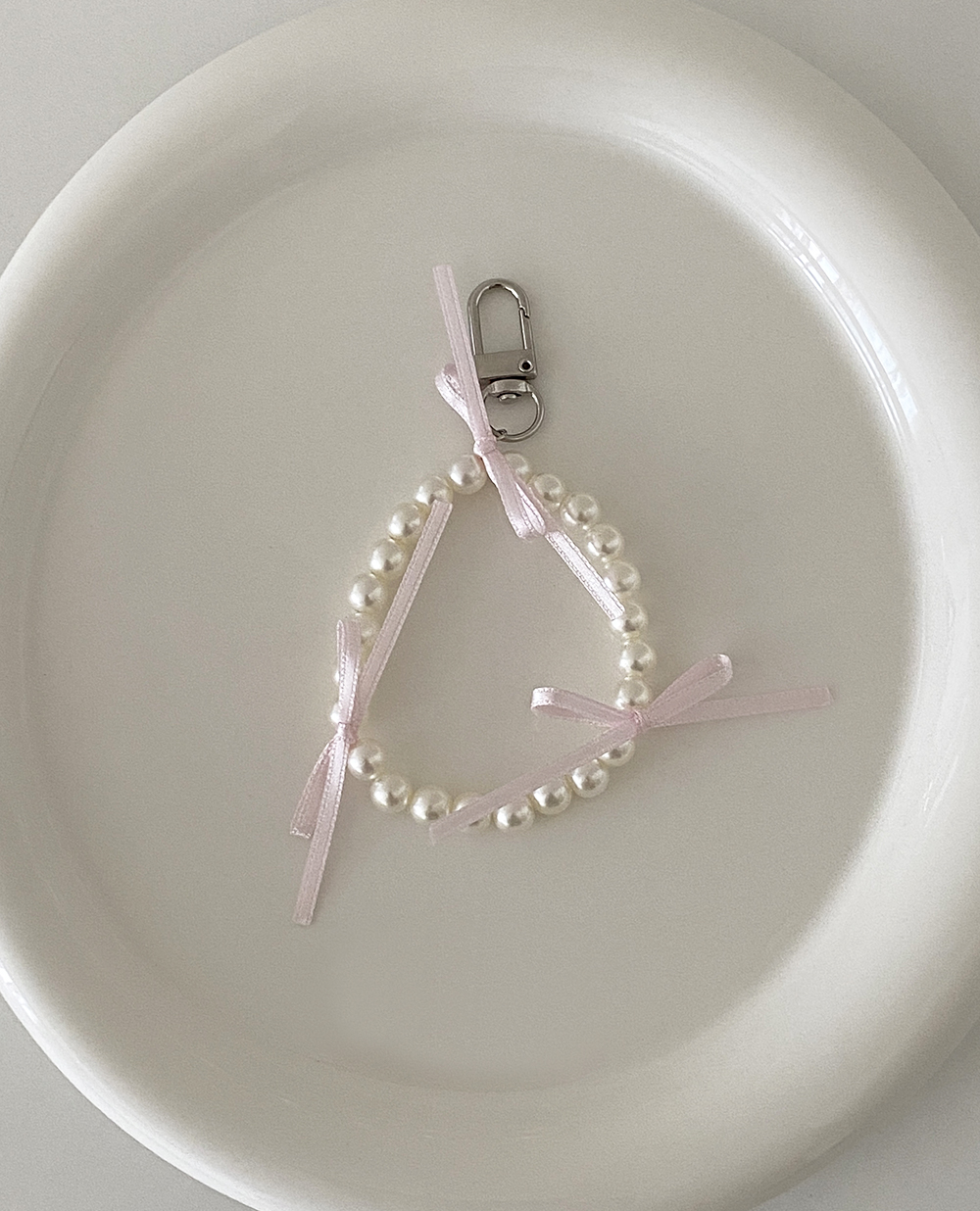 ballet core pink ribbon pearl  key ring